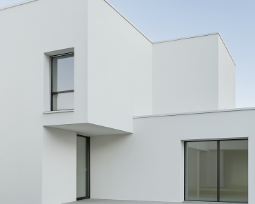 Minimalism pur: Spațiu, lumină, echilibru